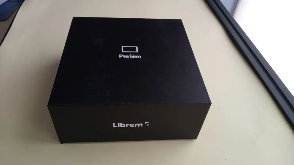 ../../_images/librem-unbox-02.webp